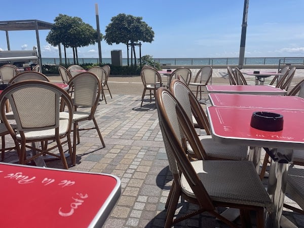 Restaurant Café de la Plage à Les Sables-d'Olonne, France
