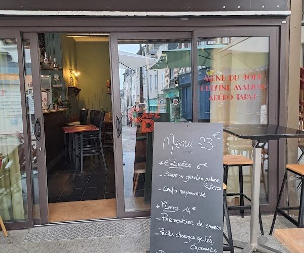 Restaurant CAFÉ DUBOIS à Bourges, France