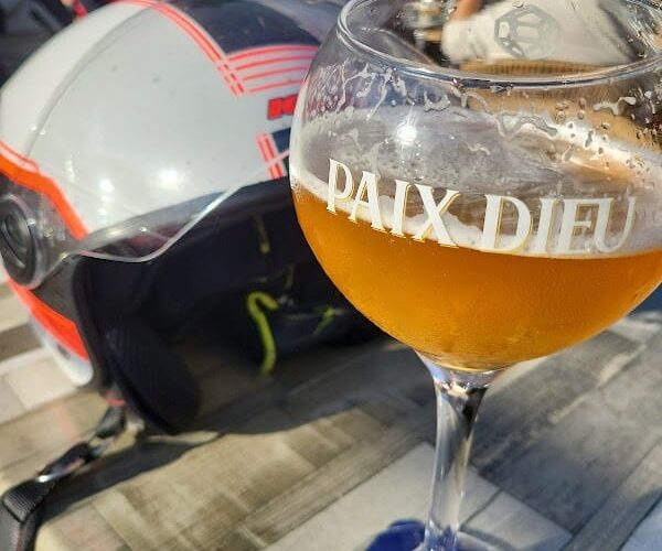 Restaurant Café le Commerce à Cambrai, France