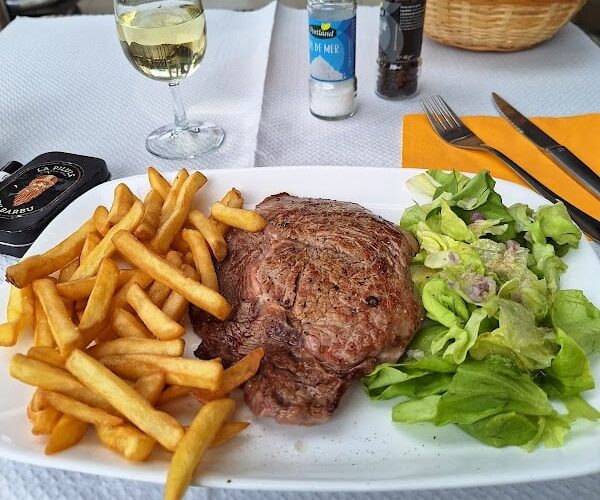 Café-Restaurant Le Temps Qui Passe à Serémange-Erzange, France