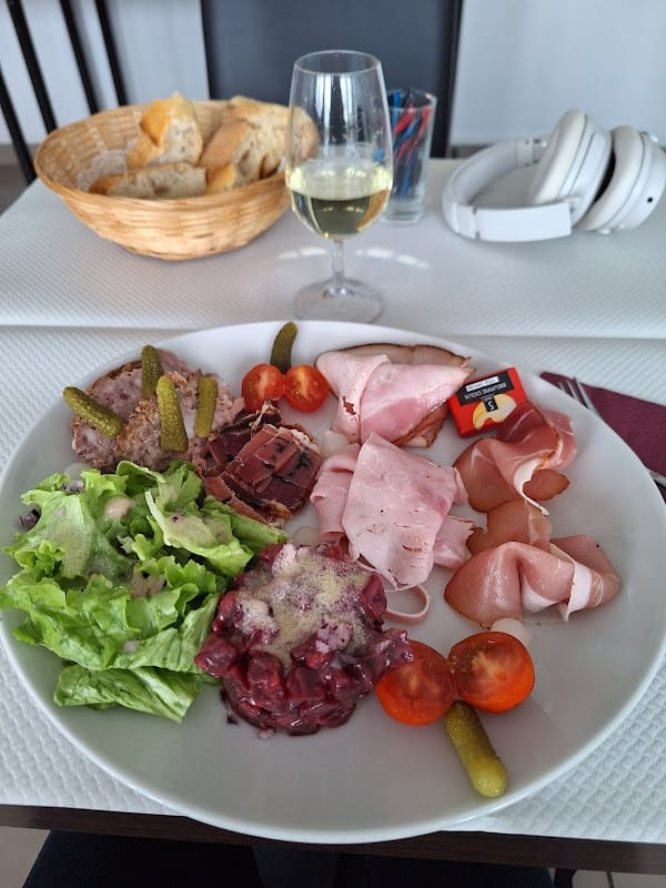 Café-Restaurant Le Temps Qui Passe à Serémange-Erzange, France