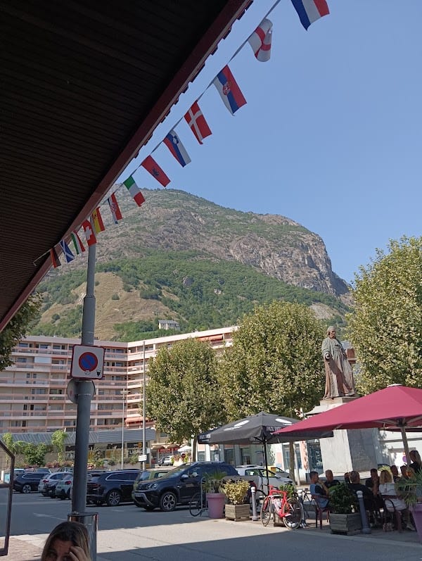 Restaurant CARTEMAN CAFÉ BAR à Saint-Jean-de-Maurienne, France