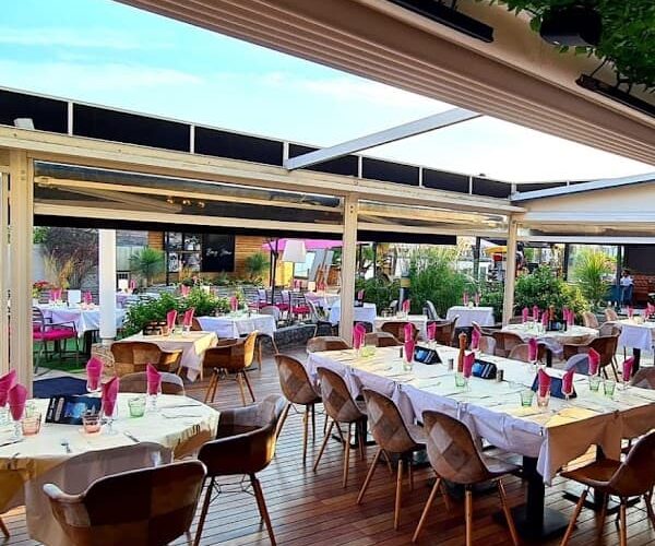 Casa Luna – Restaurant St Laurent du Var à Saint-Laurent-du-Var, France