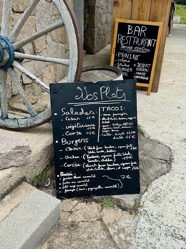 Catalina, Col De Bavella ( Bar , restaurant et épicerie GR20) à Bavella, France