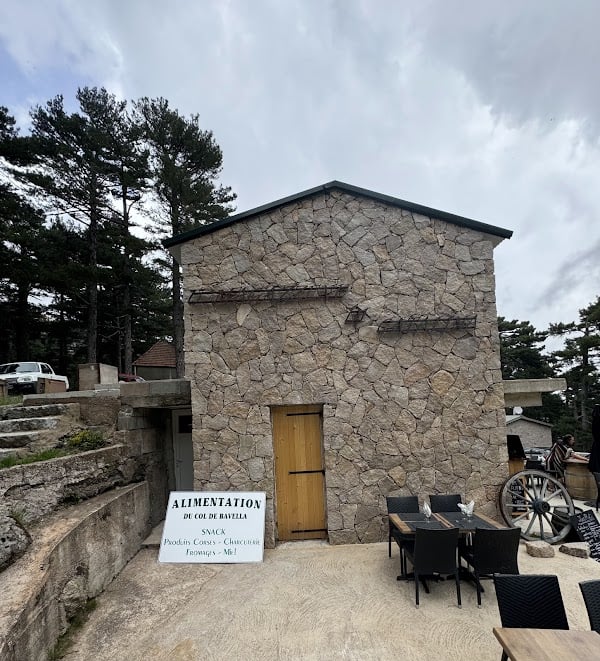 Catalina, Col De Bavella ( Bar , restaurant et épicerie GR20) à Bavella, France