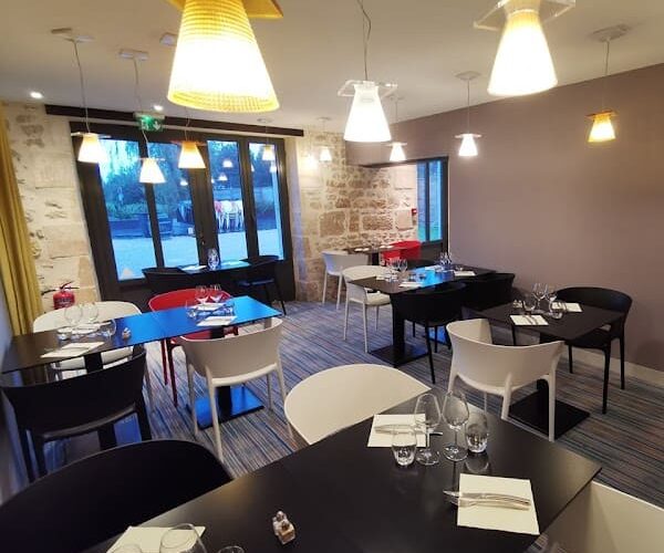 Cave et Restaurant Le Bateau Ivre à Poitiers, France