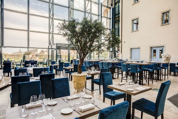 Restaurant Chateau de Saint Priest à Saint-Priest, France