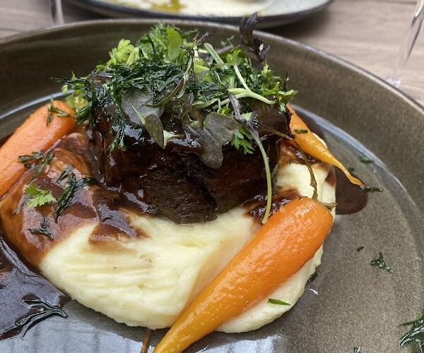 Restaurant Chateau de Saint Priest à Saint-Priest, France