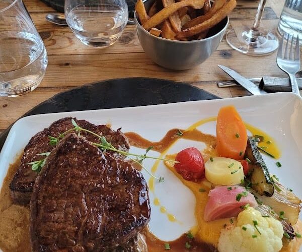 Restaurant CHEZ CAMILLE à Saint-Martin-de-la-Porte, France