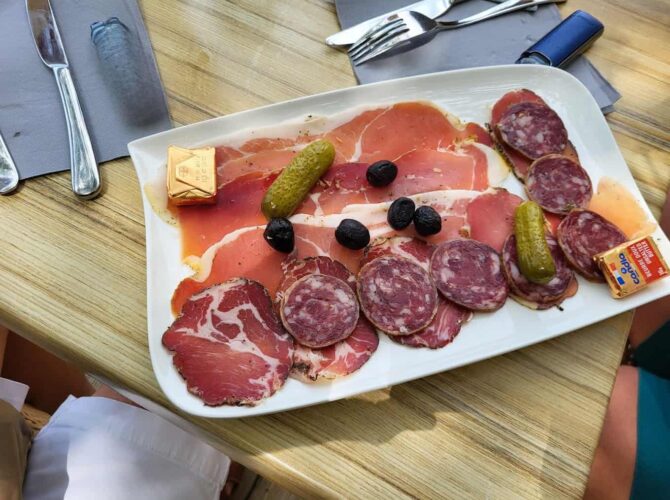 Restaurant Chez Charlot à Viggianello, France