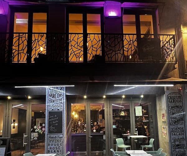 Chez Les Garçons Restaurant Dax #CLG à Dax, France