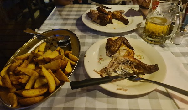 Restaurant Chez ma cousine Bourg-de-four à Genève, Suisse