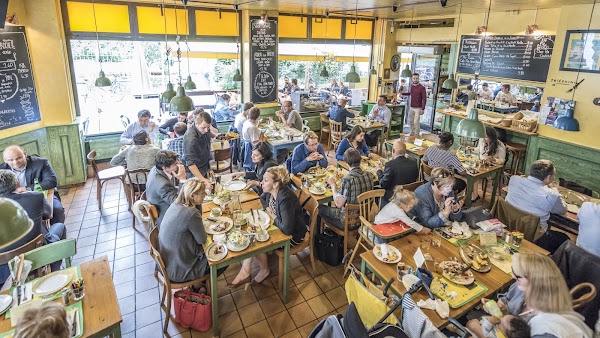 Restaurant Chez ma cousine Lissignol à Genève, Suisse