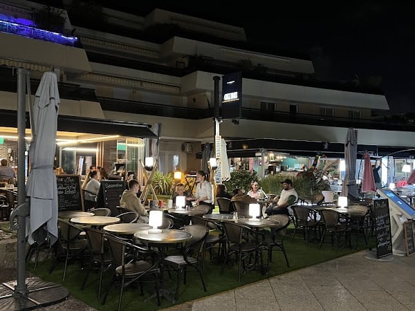 Restaurant Chez Max à Saint-Laurent-du-Var, France