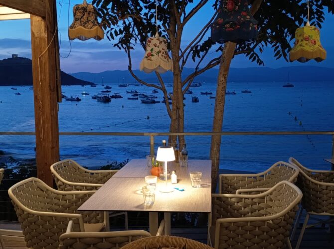 Restaurant Chez Pierre Paul U spuntinu à Belvédère-Campomoro, France