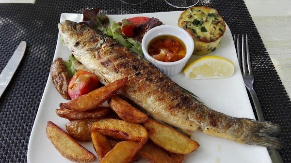 Restaurant Chez Pierre Paul U spuntinu à Belvédère-Campomoro, France