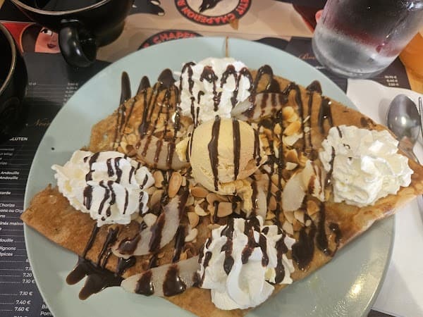 Restaurant Crêperie – Le Petit Chaperon Rouge à Concarneau, France