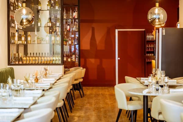 Restaurant Dame Jeanne à Marseille, France