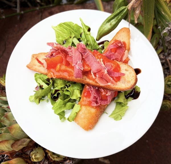 Restaurant De La Terre Au Verre à Pomerol, France