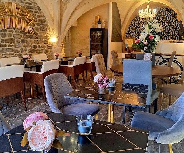 Restaurant Derriere l’Eglise à Lunel, France