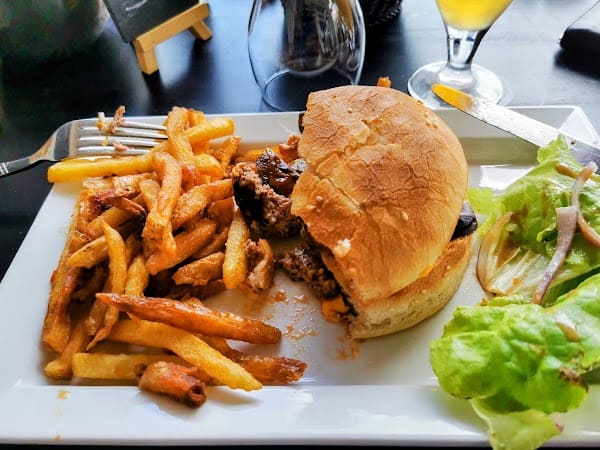 Restaurant DROLES DEUX TABLES à Lunel-Viel, France