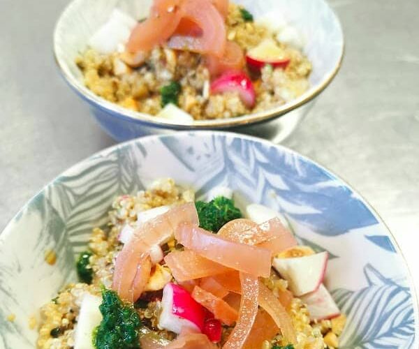Du vent dans les fleurs (café-restaurant-épicerie) à Montcenis, France