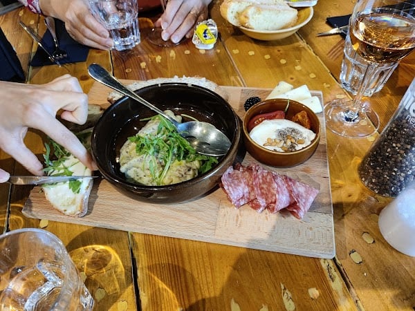 Restaurant Emoción Le Bois du Cazier à Charleroi, Belgique