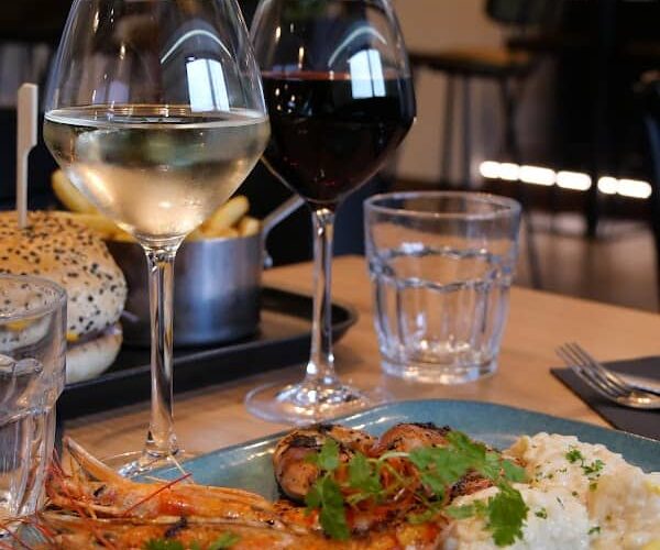 Restaurant Faubourg Café Cholet à Cholet, France