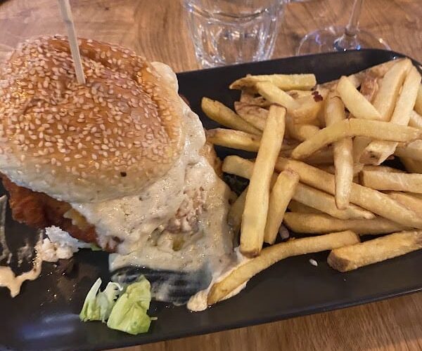 Restaurant Faubourg Café Cholet à Cholet, France