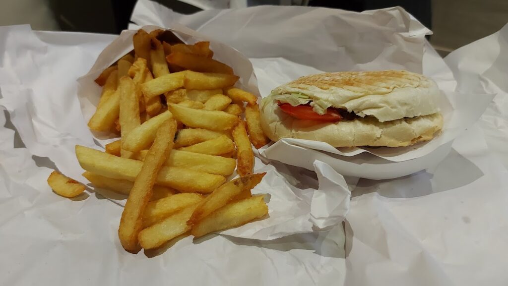 Restaurant Friterie Anto à Binche, Belgique
