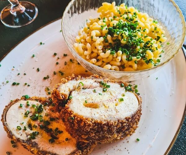Restaurant Grand’Place à Montreuil-sur-Mer, France