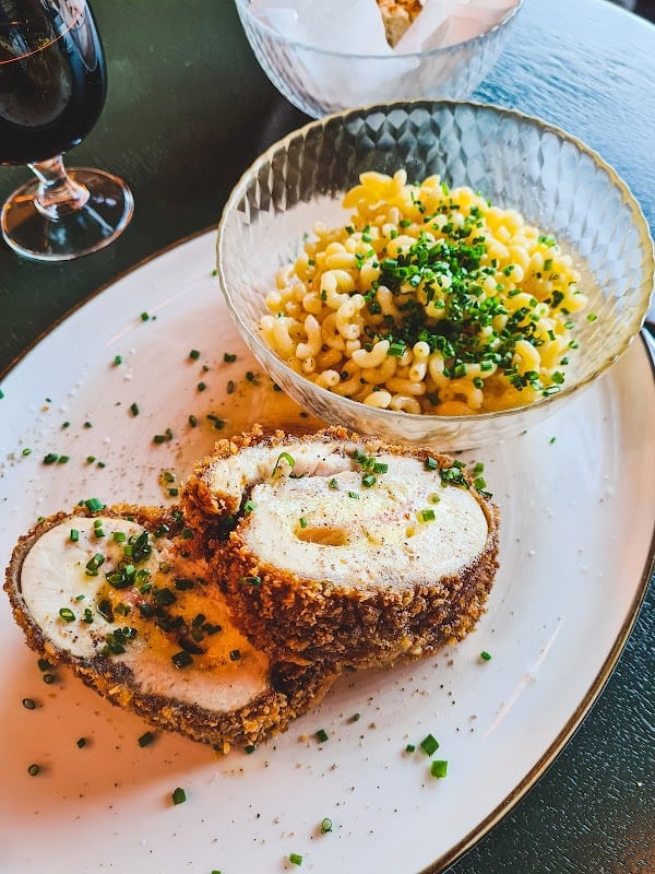 Restaurant Grand’Place à Montreuil-sur-Mer, France