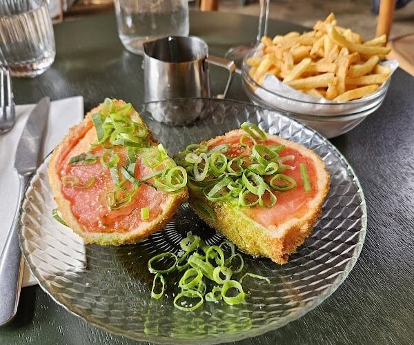 Restaurant Grand’Place à Montreuil-sur-Mer, France
