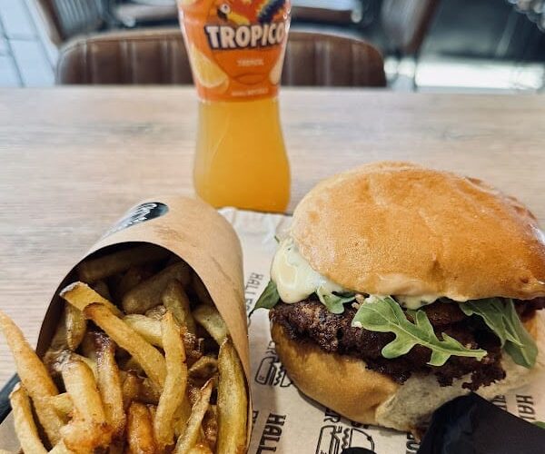 Restaurant Halles Burger, 21 à Lunel, France