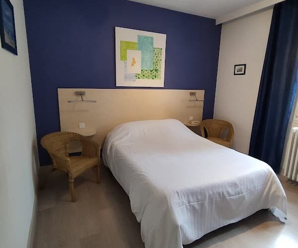 Restaurant Hôtel la Croix Couverte à Mayenne, France