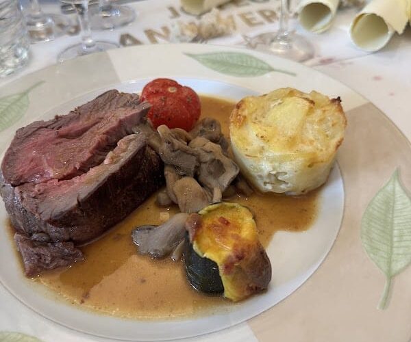 Hotel Restaurant Beau Rivage à Moulay, France