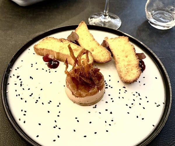 Hôtel Restaurant LE BON DUC à Les Billaux, France