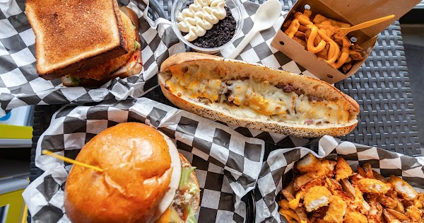 Restaurant Krusty Burger à Saint-Priest, France