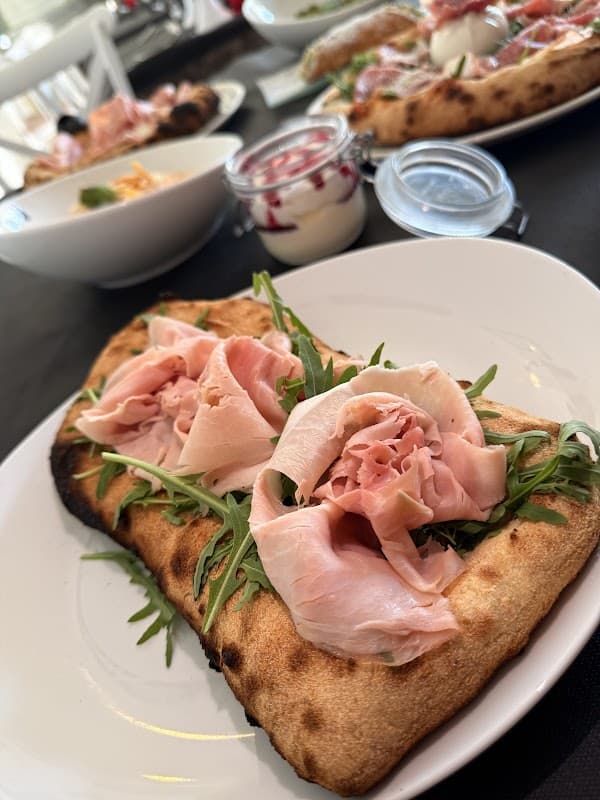 Restaurant La Bella Tavola – Lunel Viel à Lunel-Viel, France