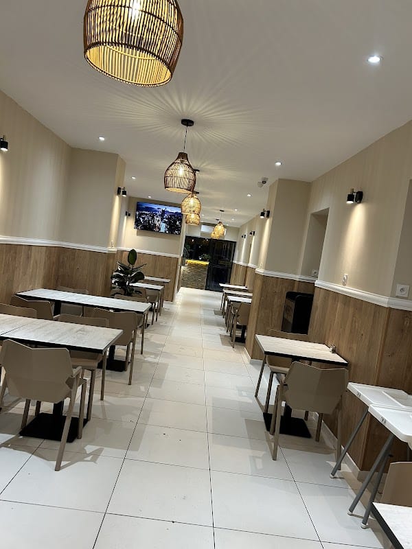 Restaurant la belle broche à Lunel, France