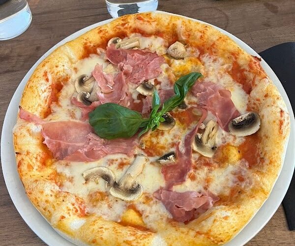 Restaurant La Cantina à Saint-Laurent-du-Var, France