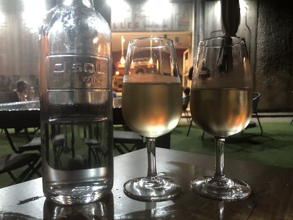 Restaurant La Cave Les Alpilles à Fontvieille, France