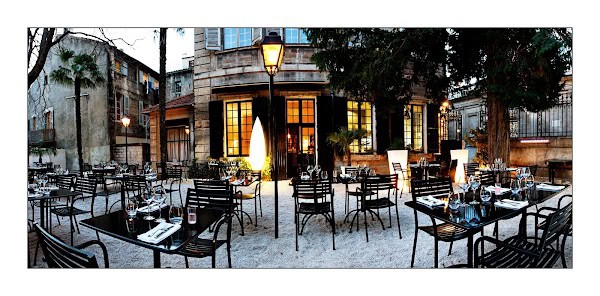 La Cour d’Honneur – Restaurant Avignon Centre Ville à Avignon, France