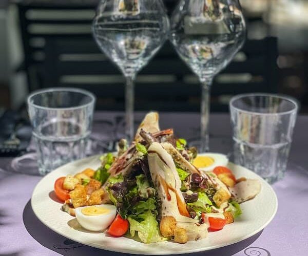 La Cour d’Honneur – Restaurant Avignon Centre Ville à Avignon, France