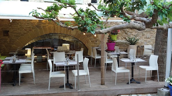 Restaurant La Croq Au Sel Sarl à Gallargues-le-Montueux, France