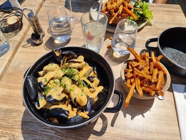Restaurant La Fabrique à Lion-sur-Mer, France