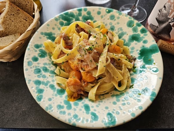 Restaurant La Follia à Montreuil, France