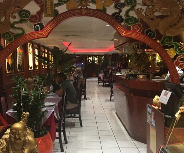 Restaurant La Fontaine d’Asie à Saint-Laurent-du-Var, France