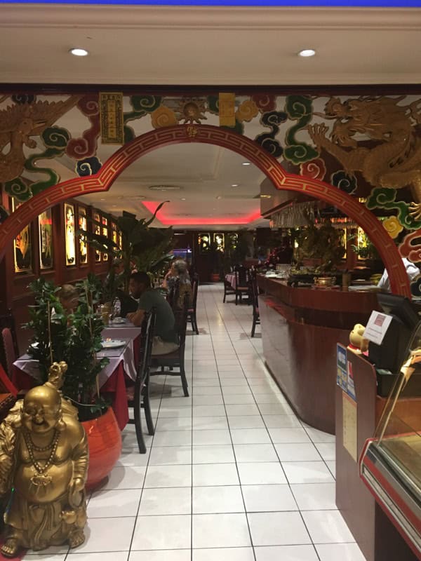 Restaurant La Fontaine d’Asie à Saint-Laurent-du-Var, France