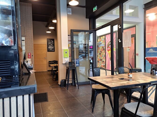 Restaurant La Frite Canadienne à Cambrai, France
